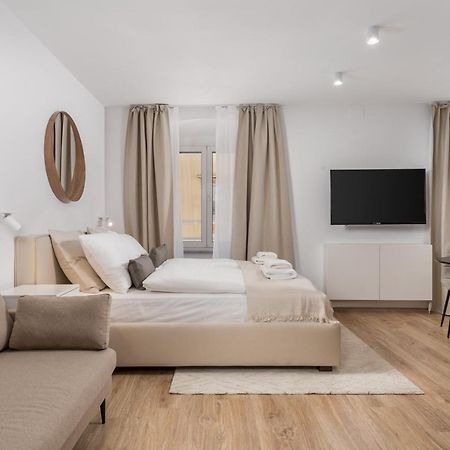 Main Street Apartments 2 غييكا المظهر الخارجي الصورة
