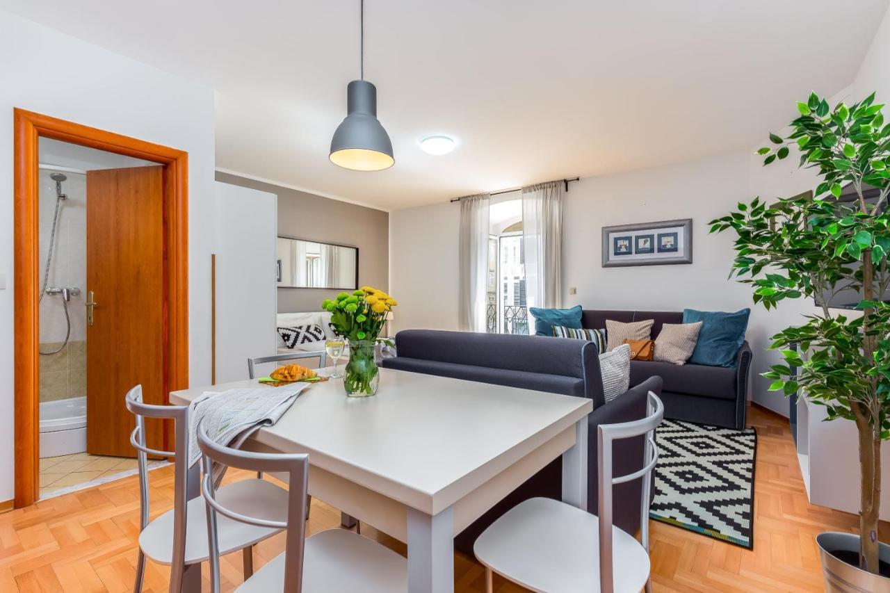 Main Street Apartments 2 غييكا المظهر الخارجي الصورة