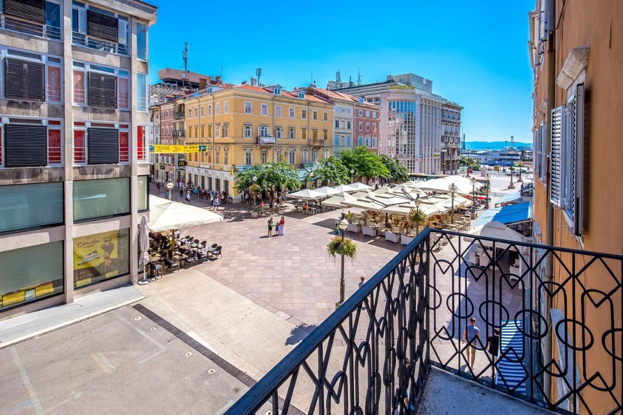Main Street Apartments 2 غييكا المظهر الخارجي الصورة