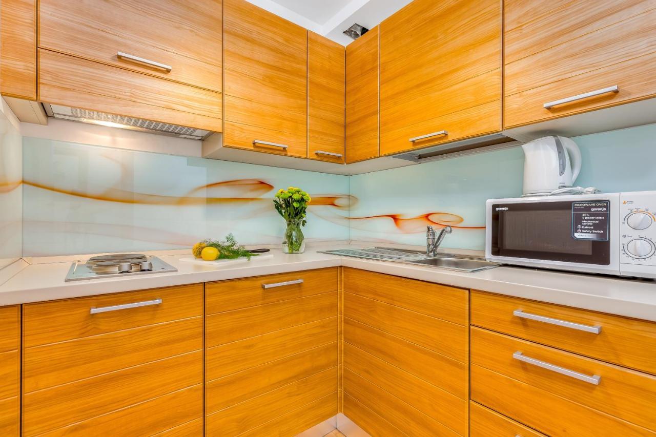 Main Street Apartments 2 غييكا المظهر الخارجي الصورة