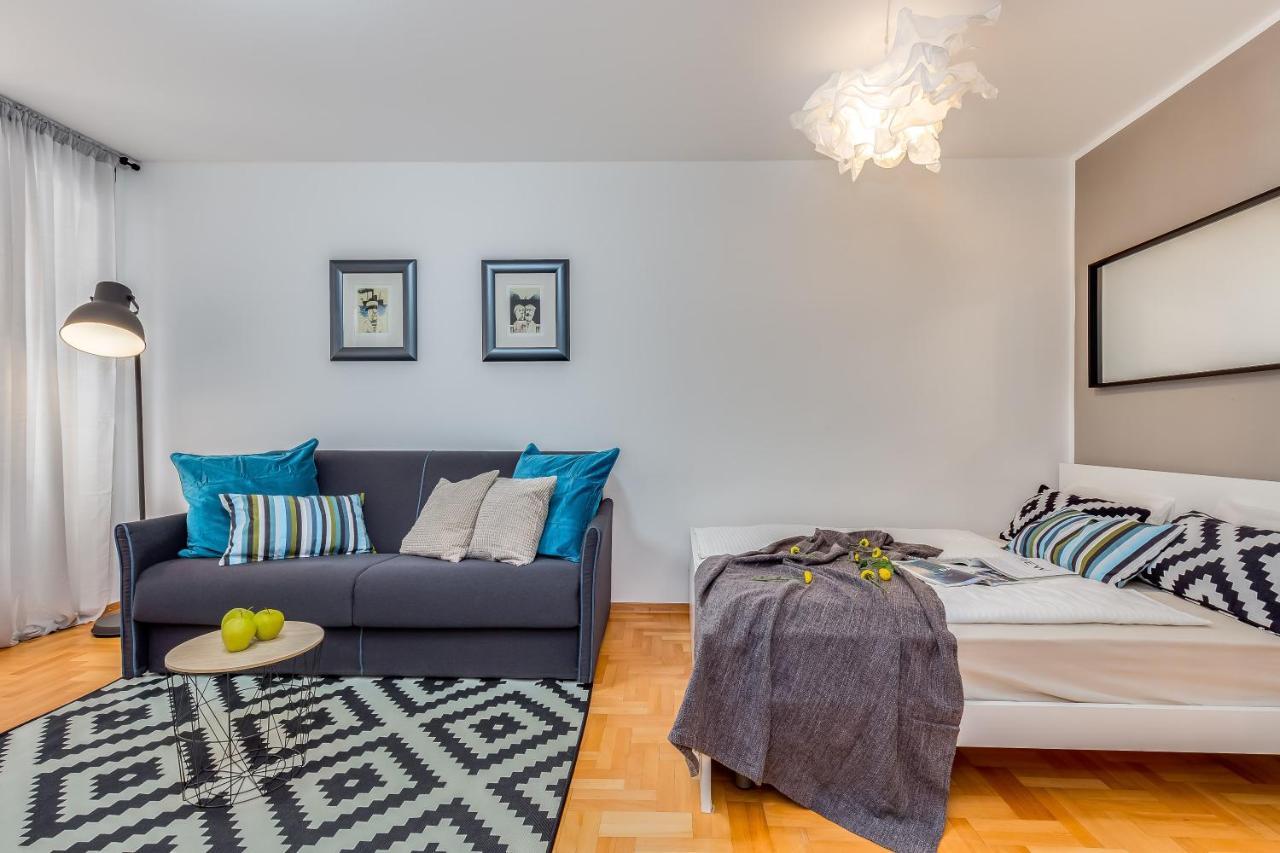 Main Street Apartments 2 غييكا المظهر الخارجي الصورة