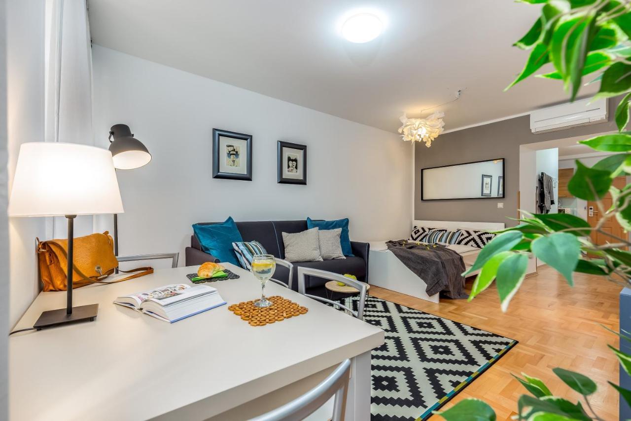 Main Street Apartments 2 غييكا المظهر الخارجي الصورة