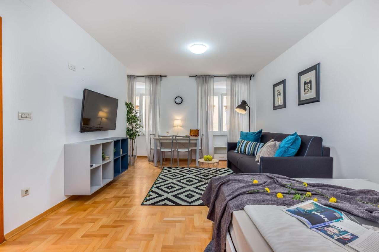 Main Street Apartments 2 غييكا المظهر الخارجي الصورة