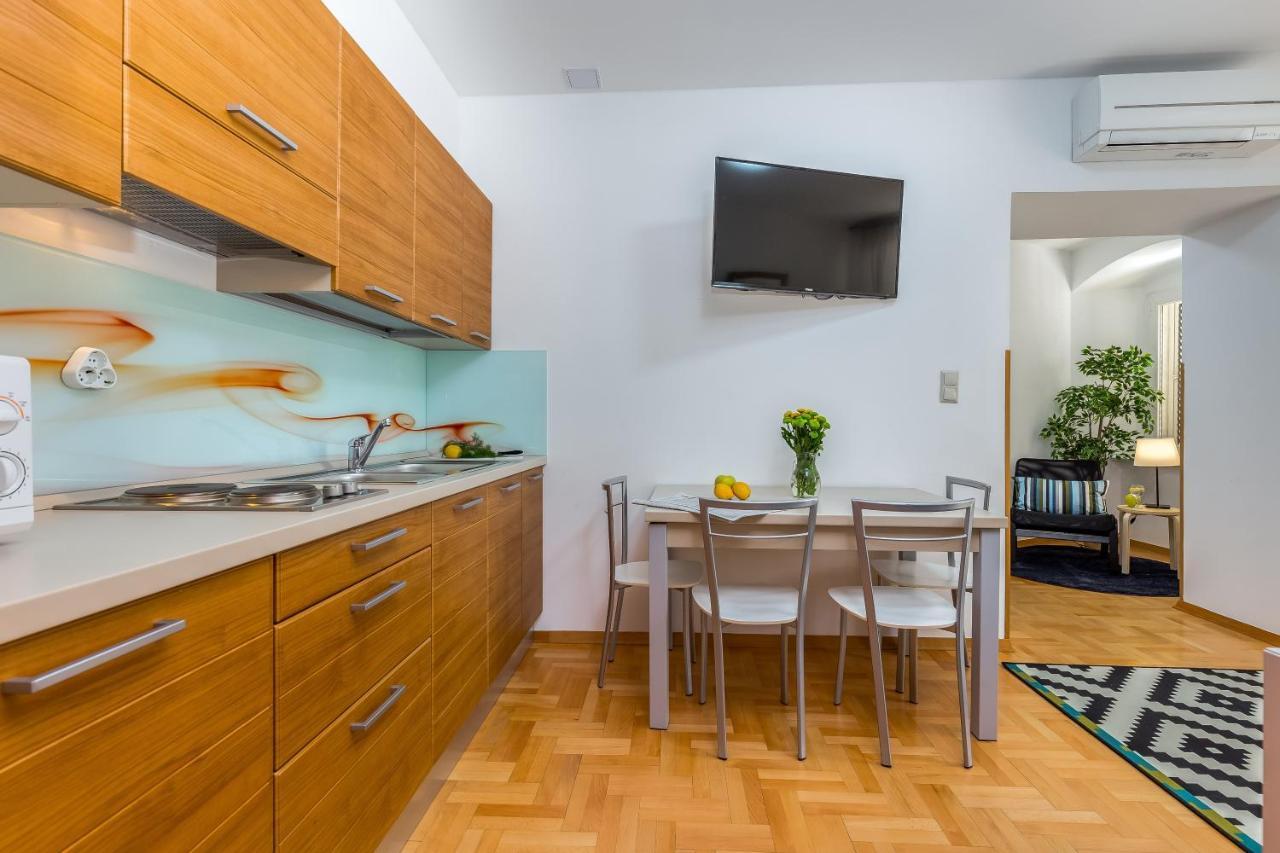 Main Street Apartments 2 غييكا المظهر الخارجي الصورة