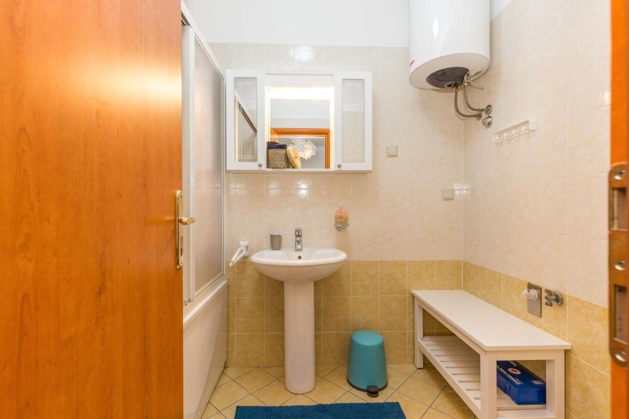 Main Street Apartments 2 غييكا المظهر الخارجي الصورة
