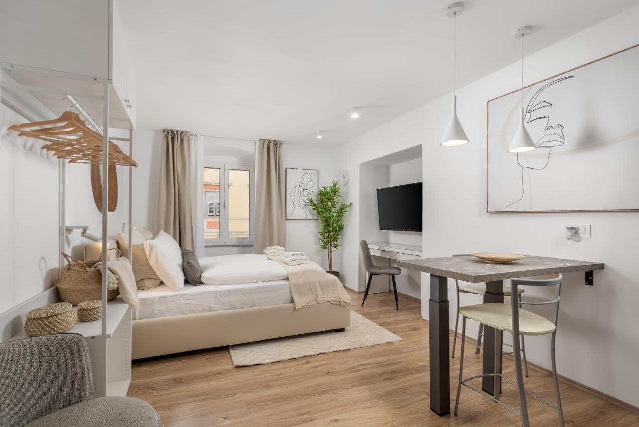 Main Street Apartments 2 غييكا المظهر الخارجي الصورة