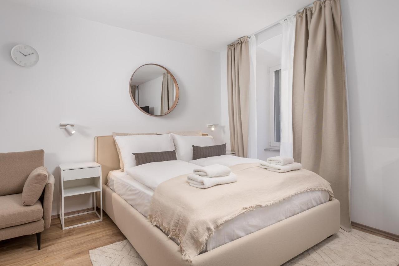 Main Street Apartments 2 غييكا المظهر الخارجي الصورة