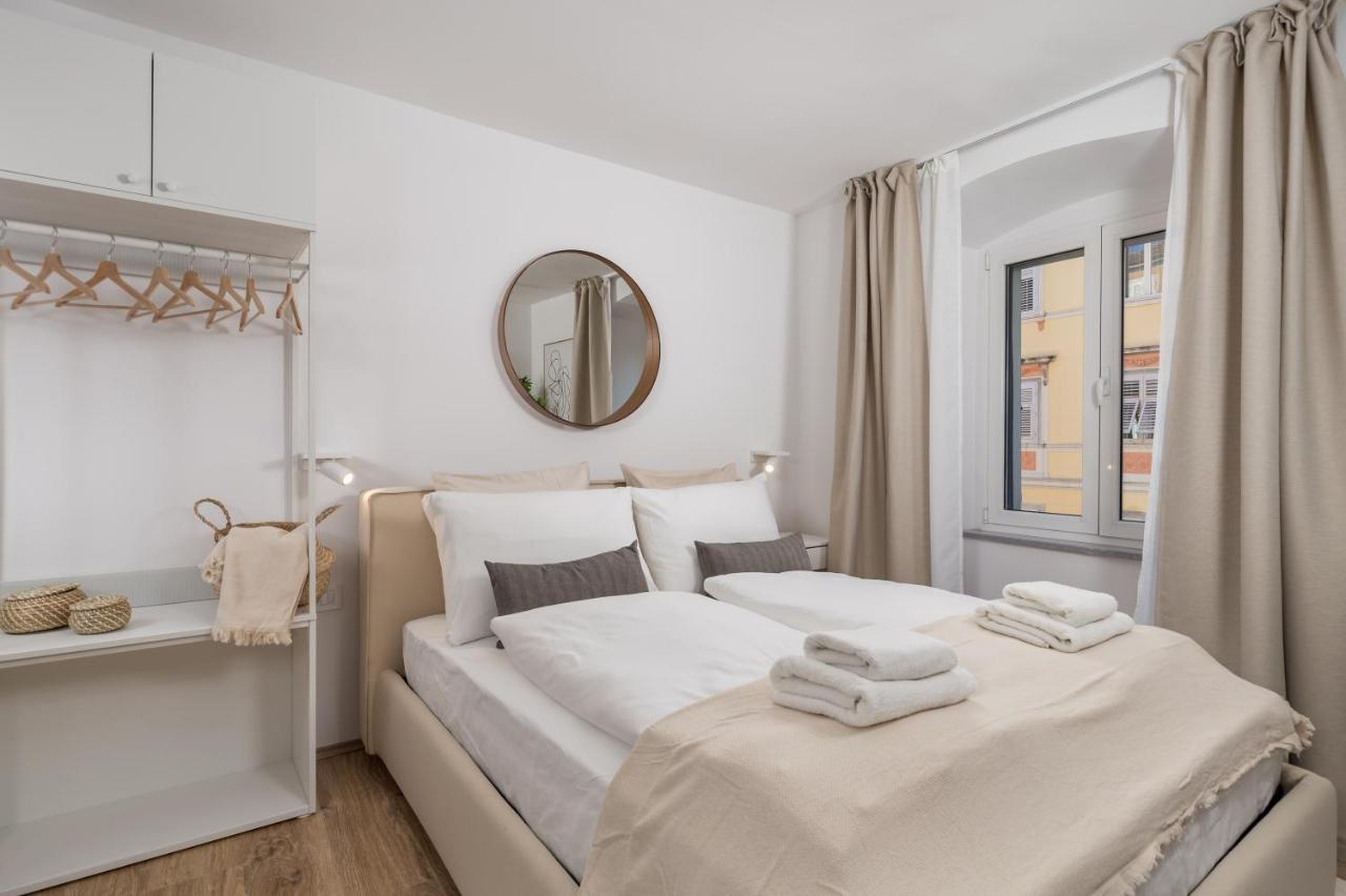 Main Street Apartments 2 غييكا المظهر الخارجي الصورة